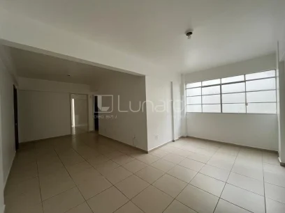 Foto Apartamento com 2 Dormitórios