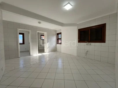 Casa com 3 Dormitórios - Miniatura - Lunardi Imóveis