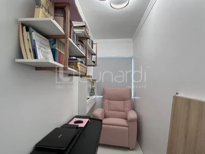 Foto Apartamento com 3 Dormitórios