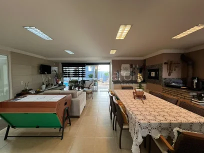 Foto Casa com 3 Dormitórios