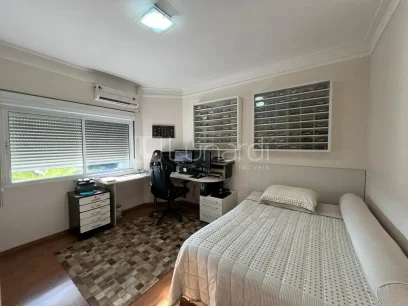 Foto Casa com 3 Dormitórios