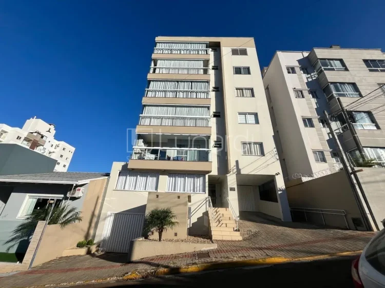 Apartamento com 3 Dormitórios