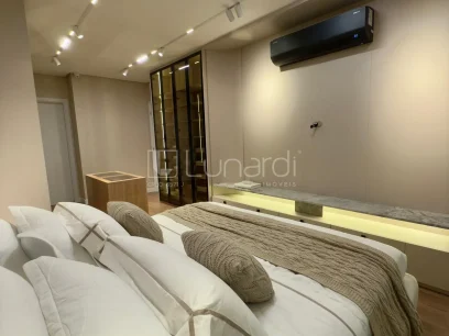 Foto Apartamento com 3 Suítes