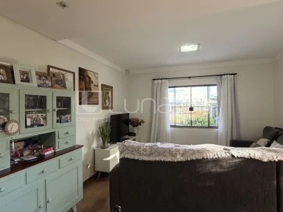 Foto Casa com 3 Dormitórios