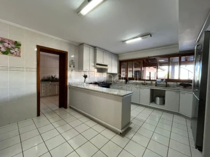 Foto Casa com 4 Dormitórios