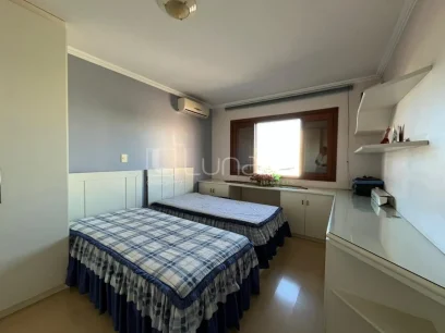 Foto Casa com 4 Dormitórios