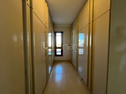 Foto Casa com 4 Dormitórios