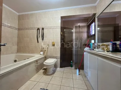 Foto Casa com 4 Dormitórios