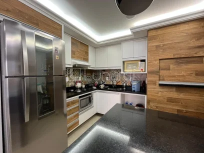 Foto Casa com 4 Dormitórios