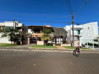 Foto Casa com 4 Dormitórios