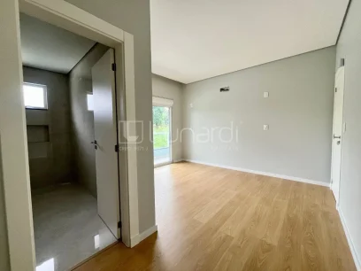 Casa com 3 Suítes - Miniatura - Lunardi Imóveis