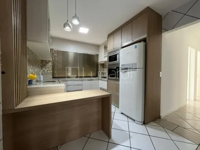 Foto Casa com 4 Dormitórios