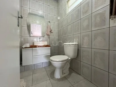 Foto Casa com 4 Dormitórios