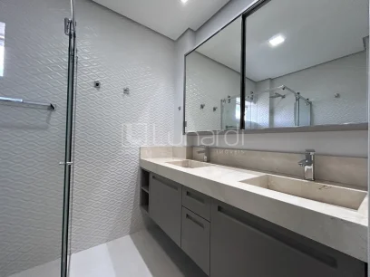 Foto Apartamento com 3 Dormitórios