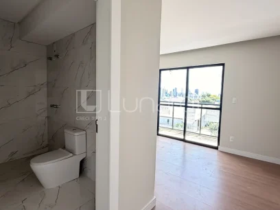 Foto Sobrado com 3 Dormitórios