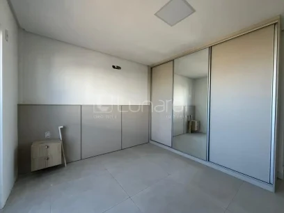 Foto Apartamento com 2 Dormitórios