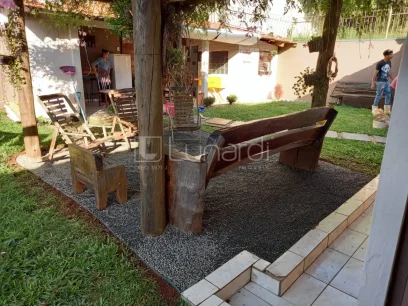 Foto Casa com 3 Dormitórios