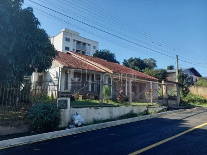 Casa com 3 Dormitórios