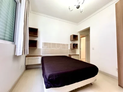 Foto Apartamento com 3 Dormitórios