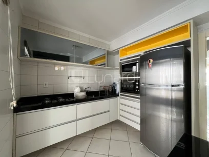 Foto Apartamento com 3 Dormitórios