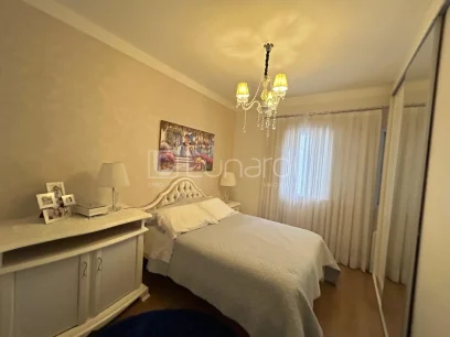 Foto Apartamento com 3 Dormitórios