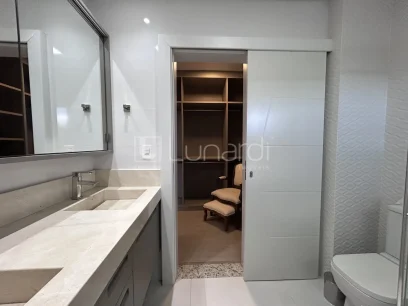 Foto Apartamento com 3 Dormitórios