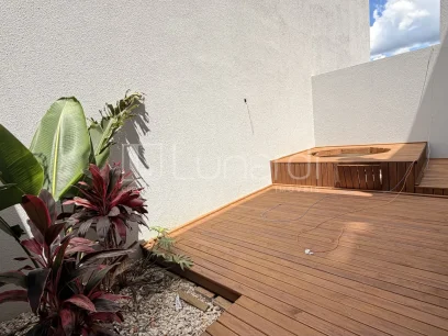 Foto Sobrado com 3 Dormitórios