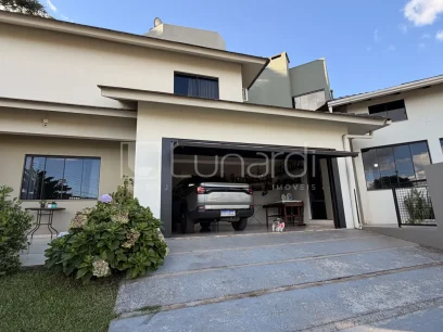 Foto Casa com 3 Dormitórios