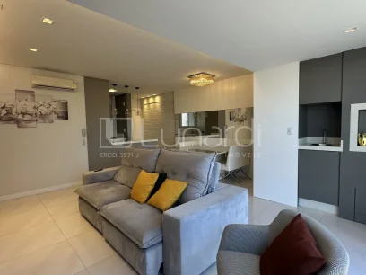 Foto Apartamento com 2 Dormitórios