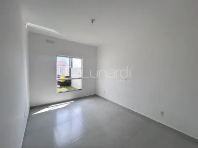 Casa com 2 Dormitórios - Miniatura - Lunardi Imóveis