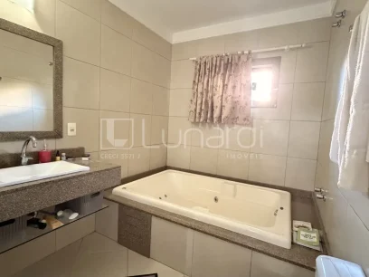 Foto Casa com 3 Dormitórios