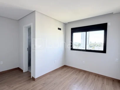 Foto Apartamento com 3 Suítes