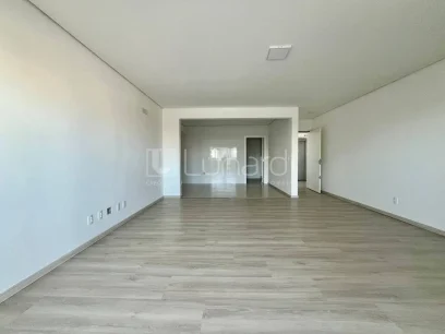 Foto Apartamento com 3 Dormitórios