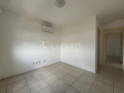Foto Apartamento com 2 Dormitórios
