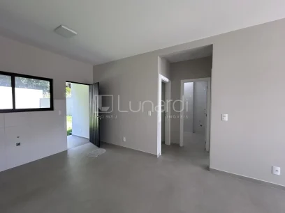 Foto Casa com 2 Dormitórios