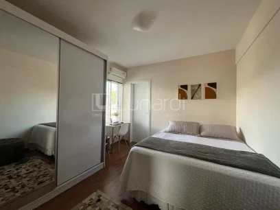 Foto Apartamento com 2 Dormitórios