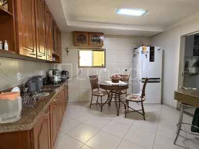 Foto Casa com 3 Dormitórios