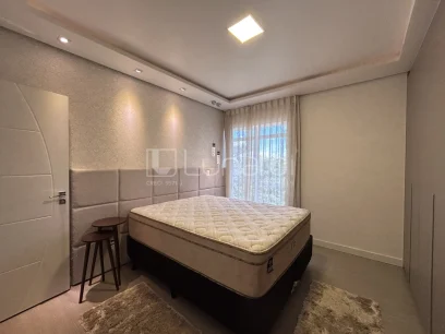 Foto Apartamento com 3 Dormitórios