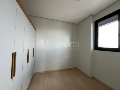 Foto Apartamento com 2 Dormitórios