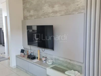 Foto Casa com 3 Dormitórios