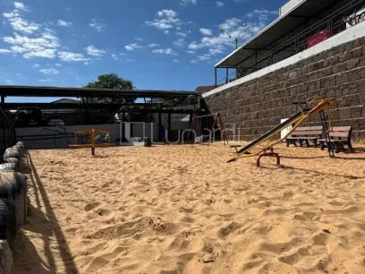 Foto Apartamento com 2 Dormitórios