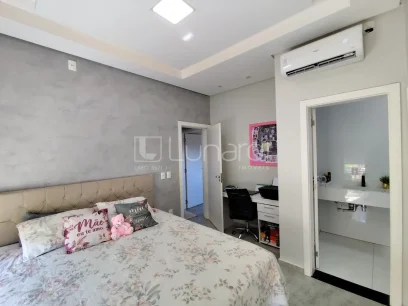 Foto Casa com 3 Dormitórios