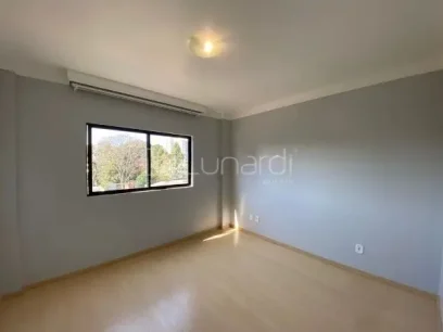 Foto Apartamento com 2 Dormitórios