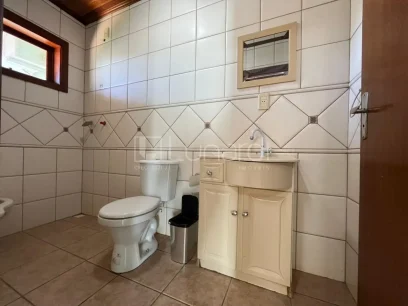 Foto Casa com 4 Dormitórios