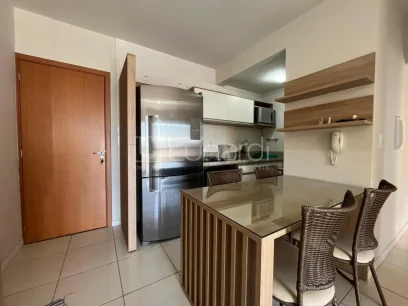 Foto Apartamento com 2 Dormitórios