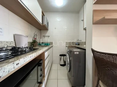 Foto Apartamento com 2 Dormitórios