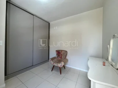 Foto Apartamento com 2 Dormitórios