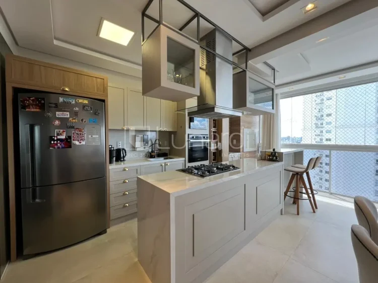 Apartamento com 2 Suítes - Lunardi Imóveis