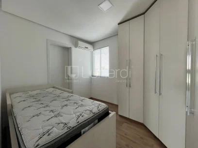 Foto Apartamento com 3 Dormitórios