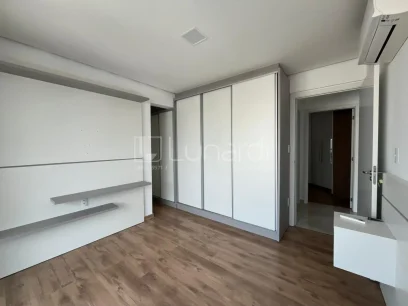 Foto Apartamento com 3 Dormitórios